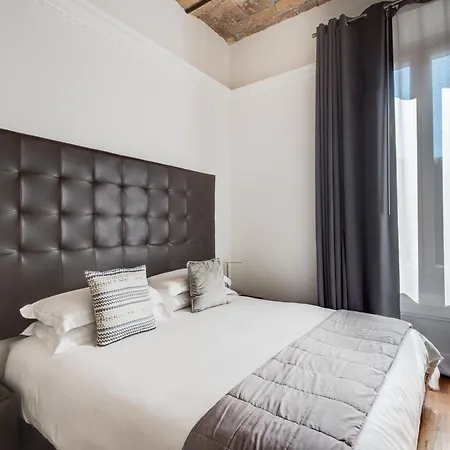 ゲストハウス ニュー デザイン セント ピーター