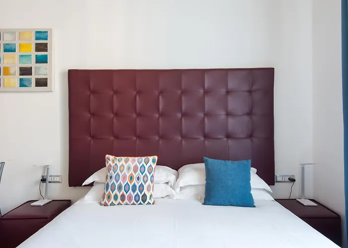 게스트하우스 뉴 디자인 세인트 피터 4*